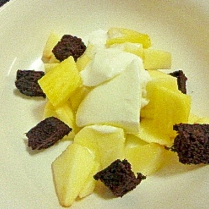 チョコケーキ＆パイナップル＆林檎♡ミルクヨーグルト
